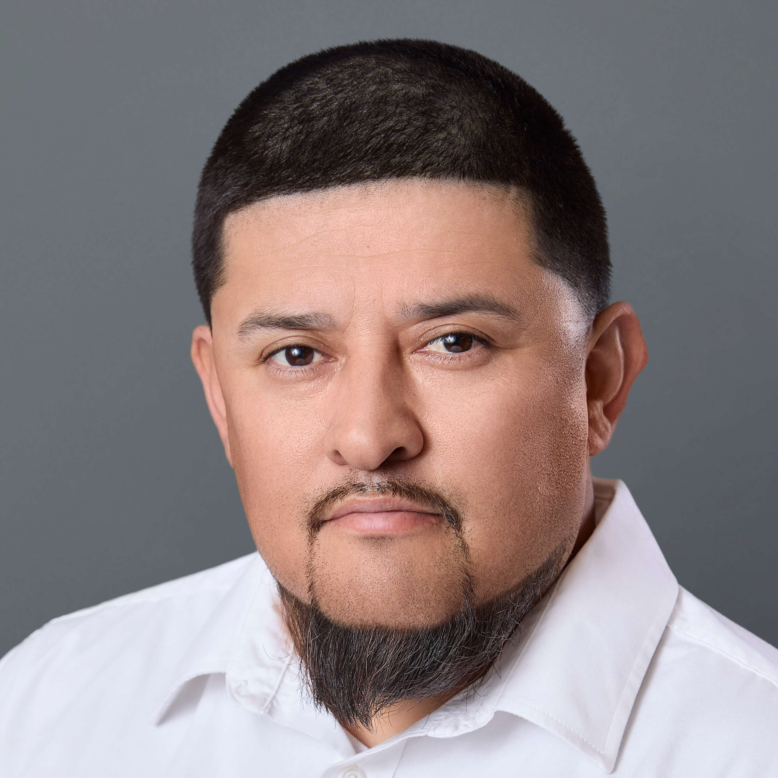 JDSteel Employee Victor Perez Headshot